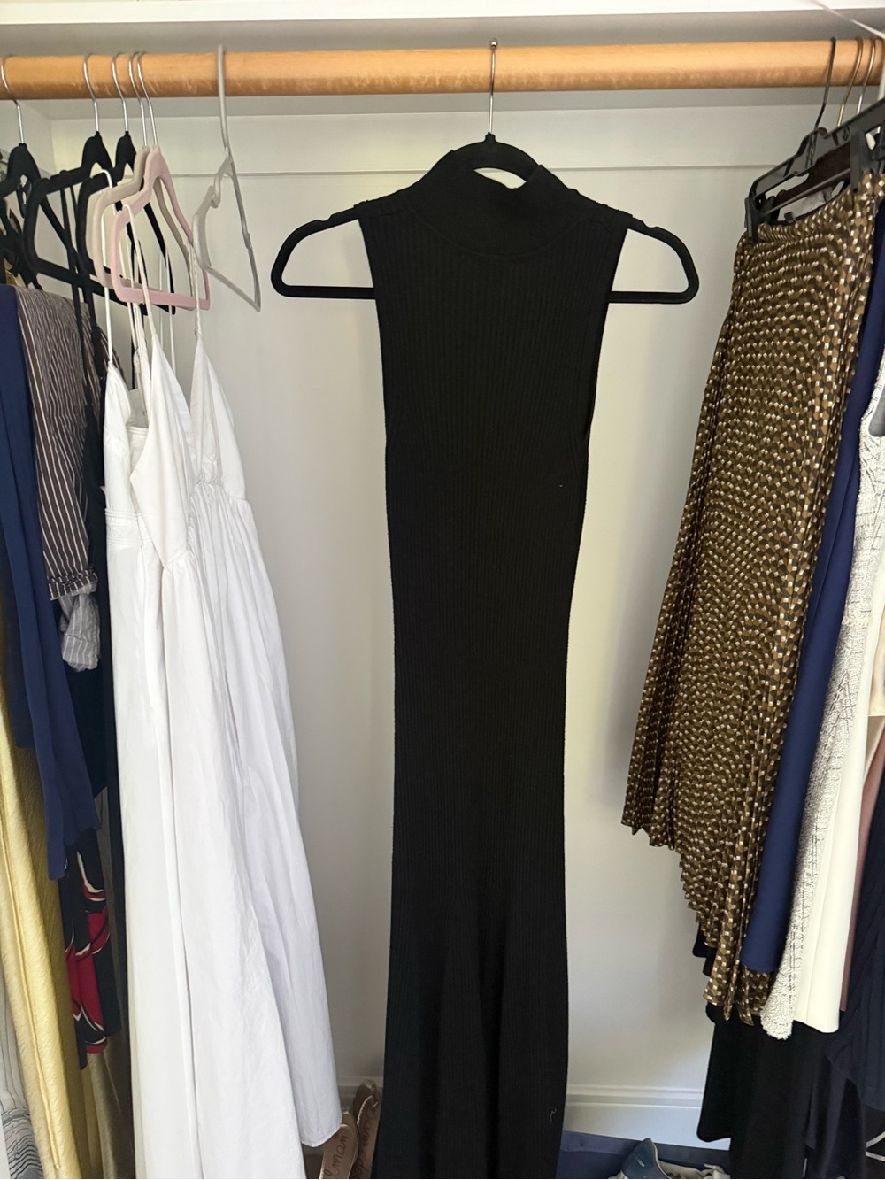 GAP Black Sleeveless Ribbed Maxi Dress